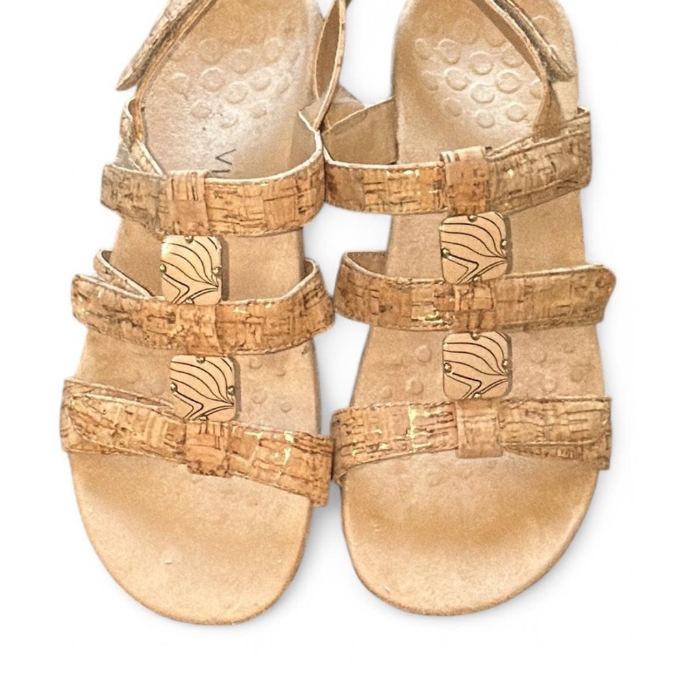 Vionic Amber Gold Cork Sandal